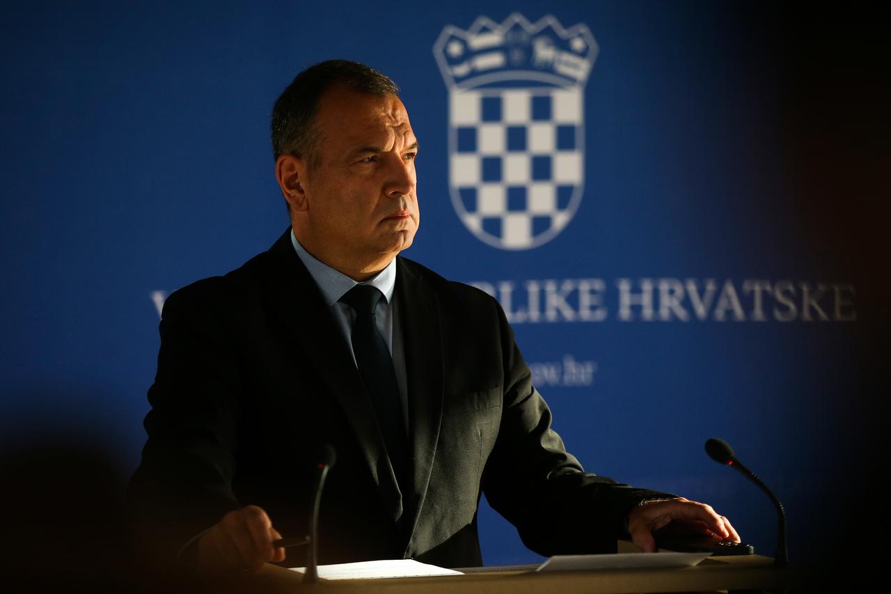 Zagreb: Ministar Beroš dao je izjavu o analizi tekućine u slučaju s trovanjem