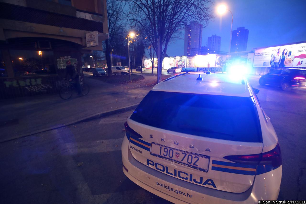 U Fonovoj ulici u Zagrebu izbio je požar u stanu pri čemu se jedan čovjek nagutao dima