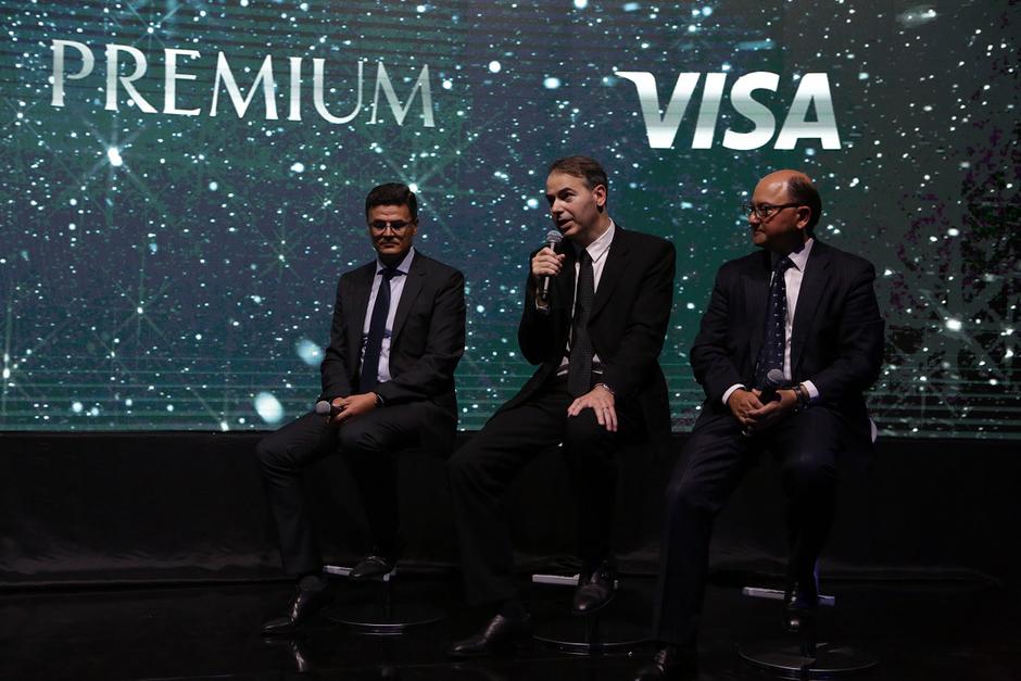 Amex će do kraja godine zamijeniti Visine kartice