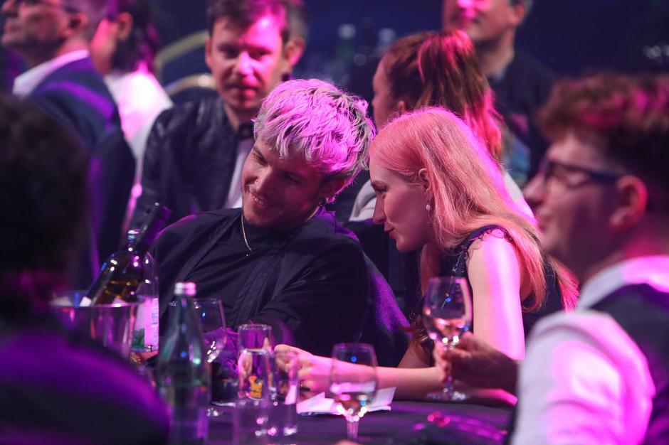 U Karlovačkoj dvorani Mladost održava se 32. dodjela glazbenih nagrada Porin