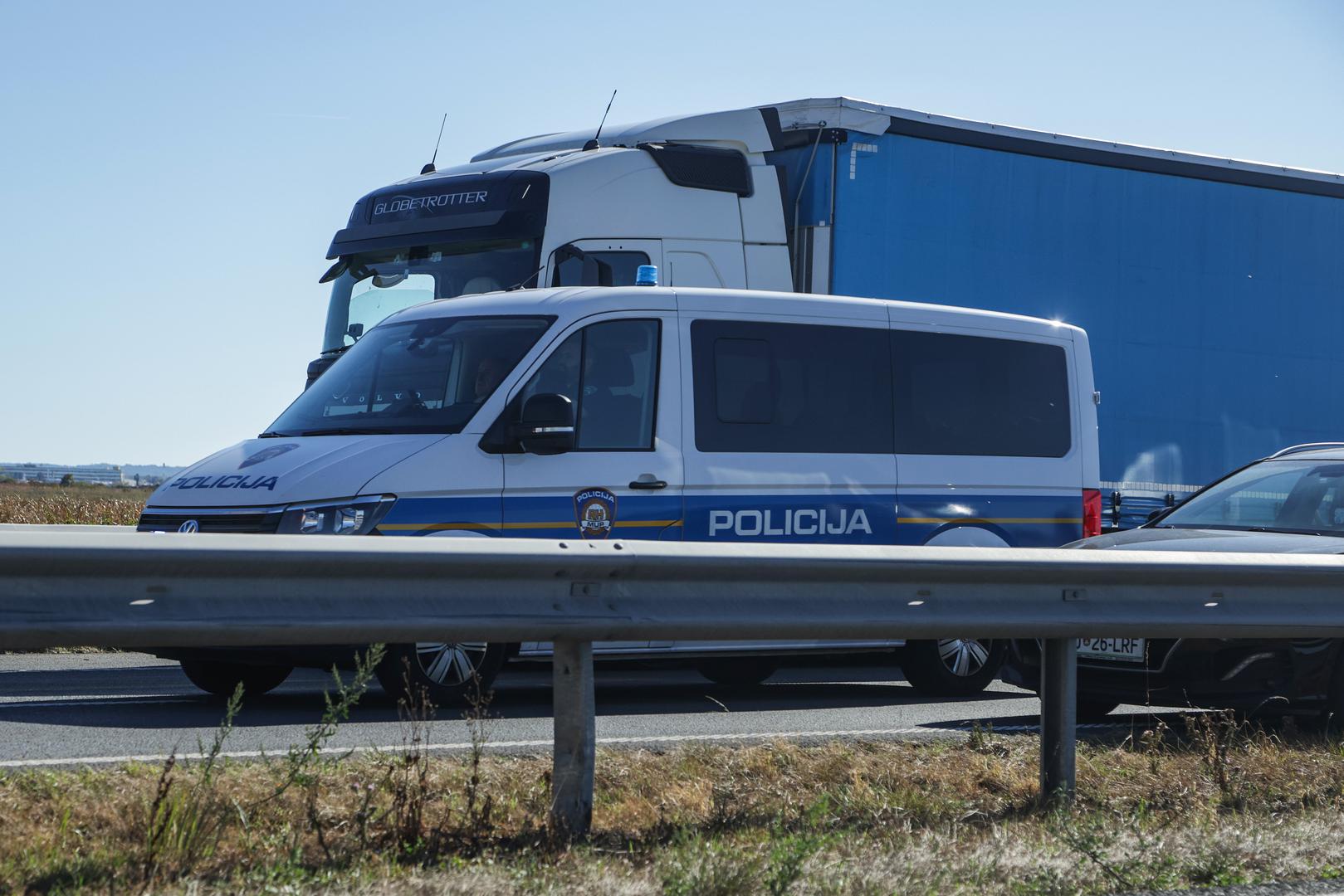  Posljedice su se vrlo brzo osjetile na okolnim dionicama. Između Kosnice i Zagreba istok formirala se kolona, dok se još  vozila nakupilo na potezu od Jakuševca do Kosnice.