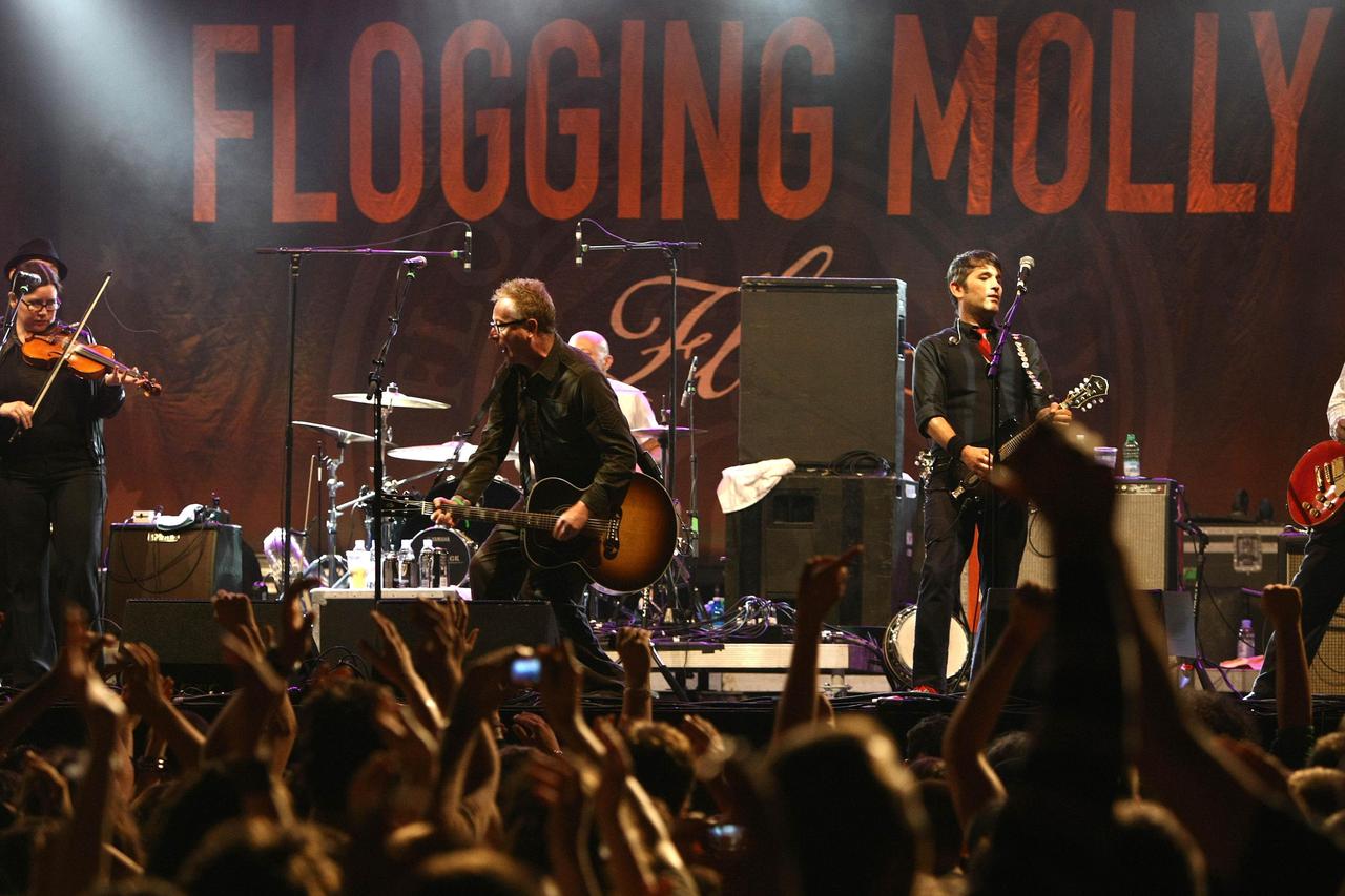 Flloging Molly