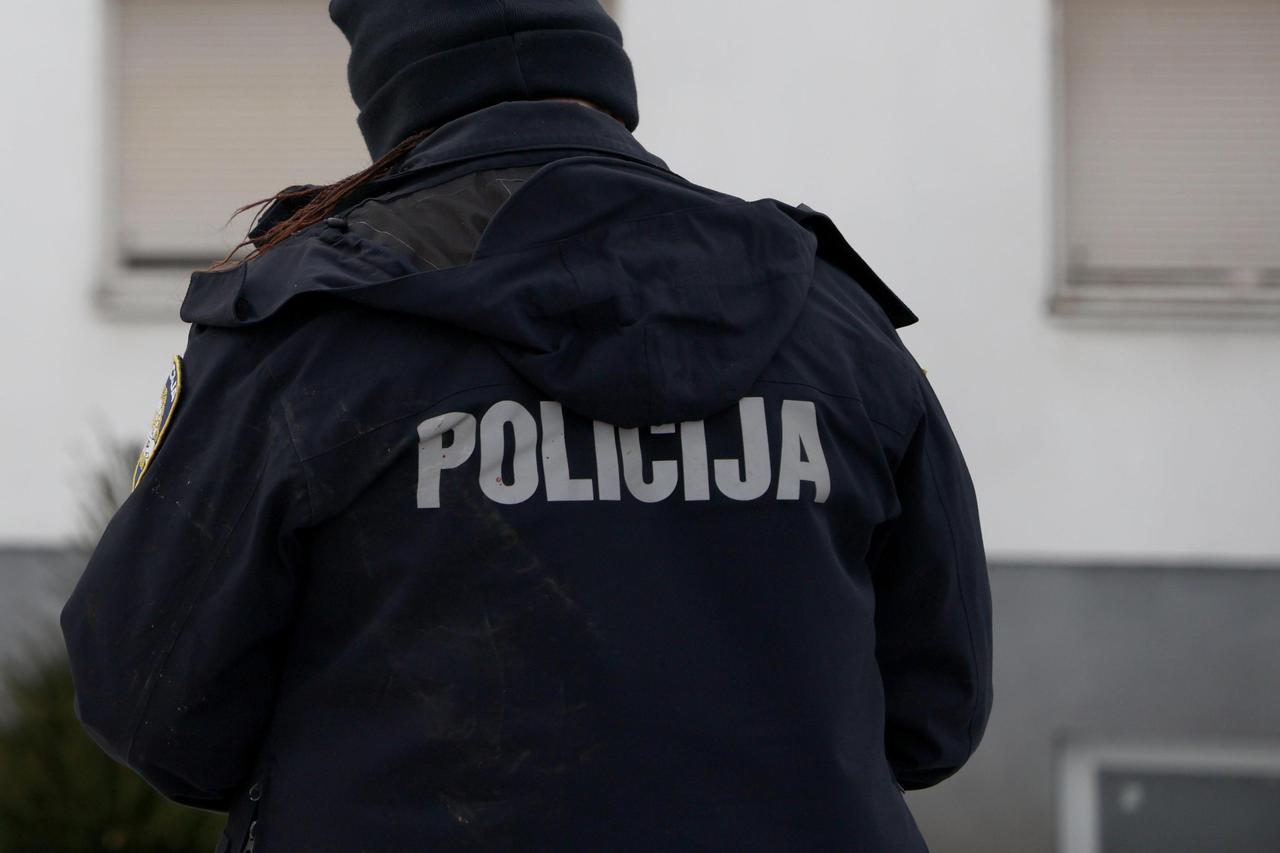 Varaždin: Tragovi krvi na zgradi, policijski očevid je u tijeku