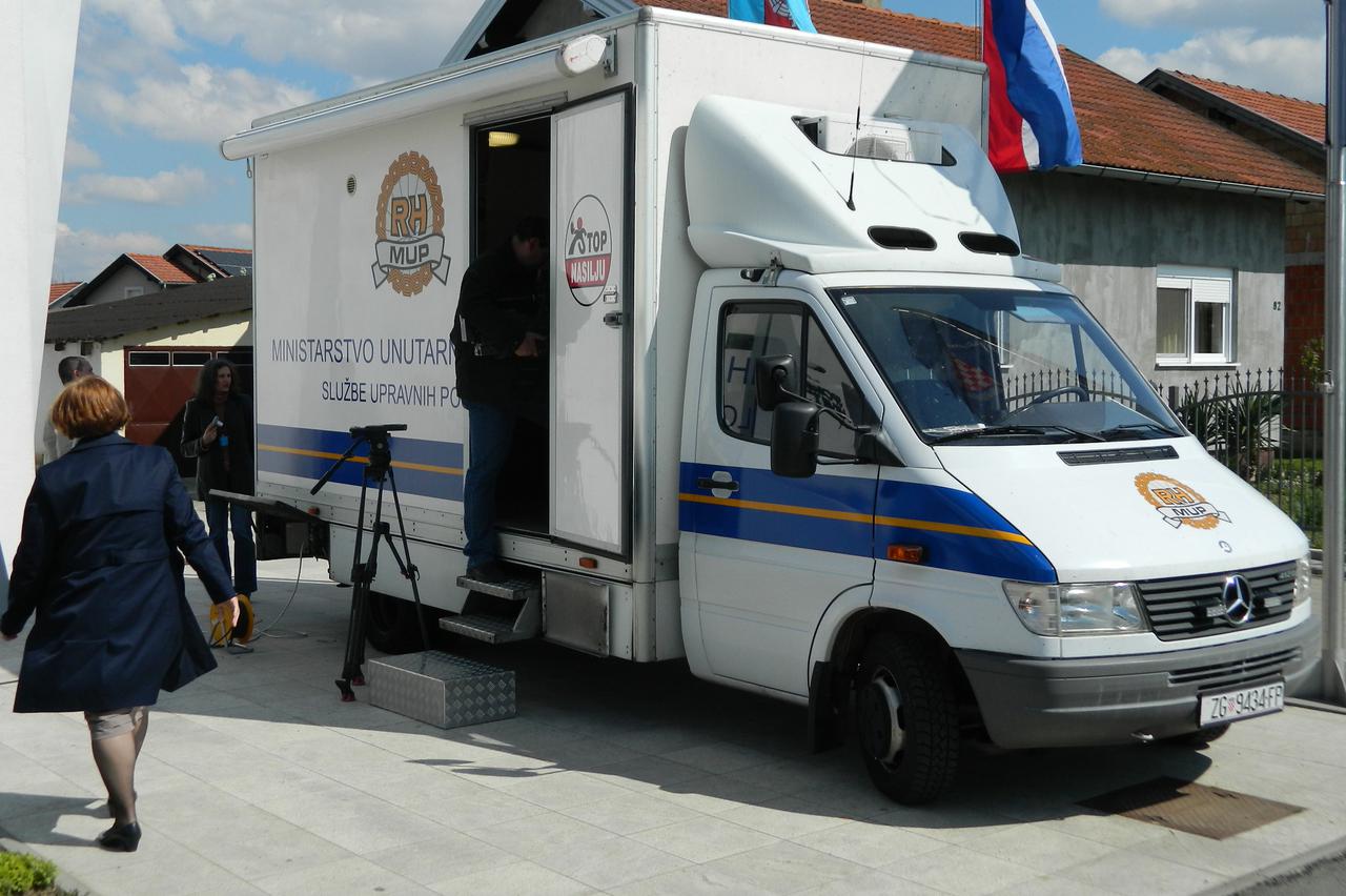 mobilno šaltersko vozilo