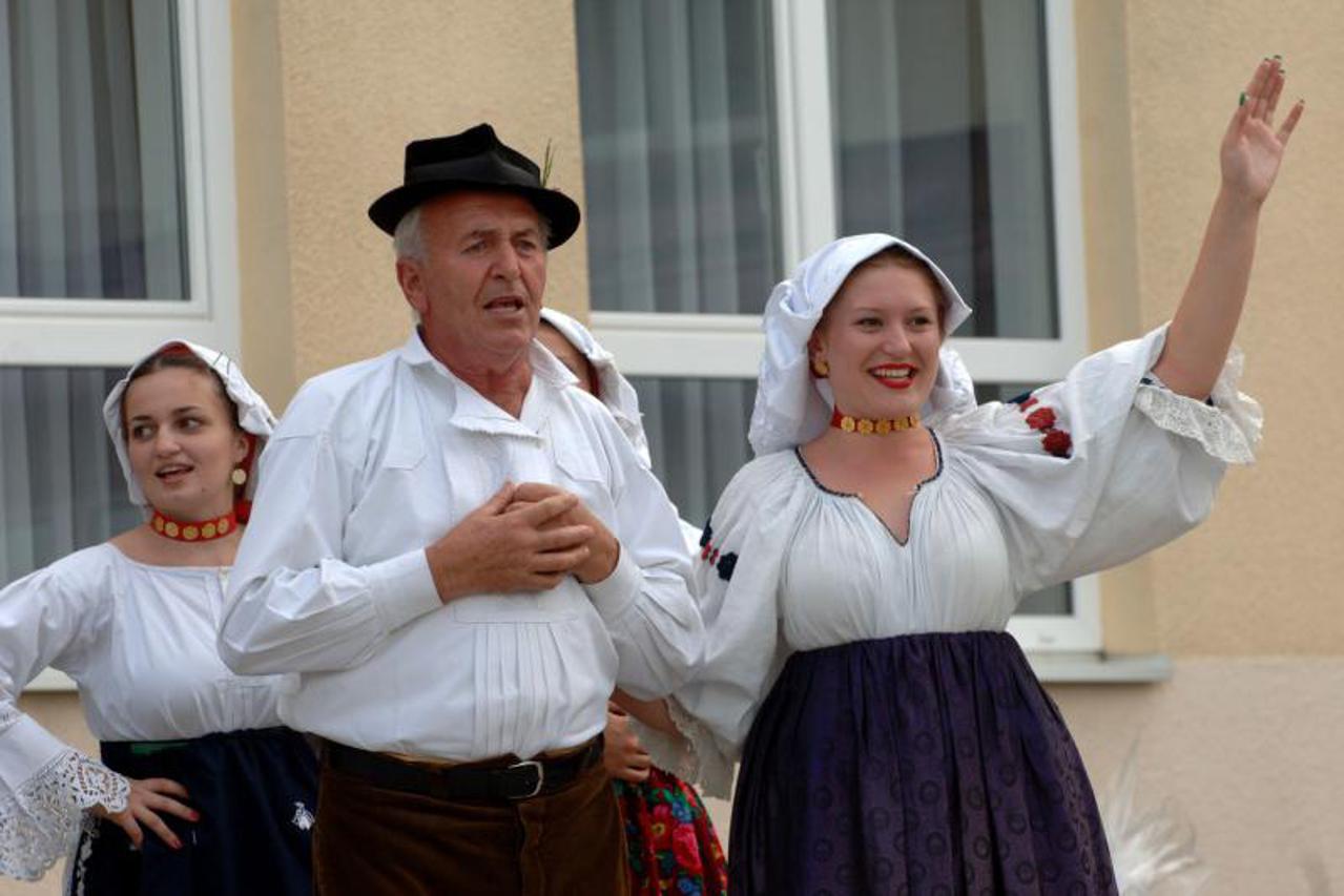 folklor,jaksic,portal (1)