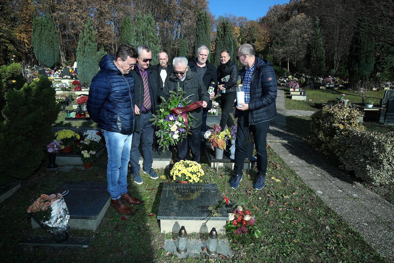 Predstavnici Hrvatskog Stolnoteniskog saveza posjetili grob stolnotenisača Antuna Stipančića