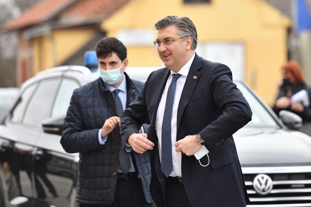 Belica: Andrej Plenković nazočio svečanoj dodjeli dvanaest ugovora iz Podmjere 4.1.