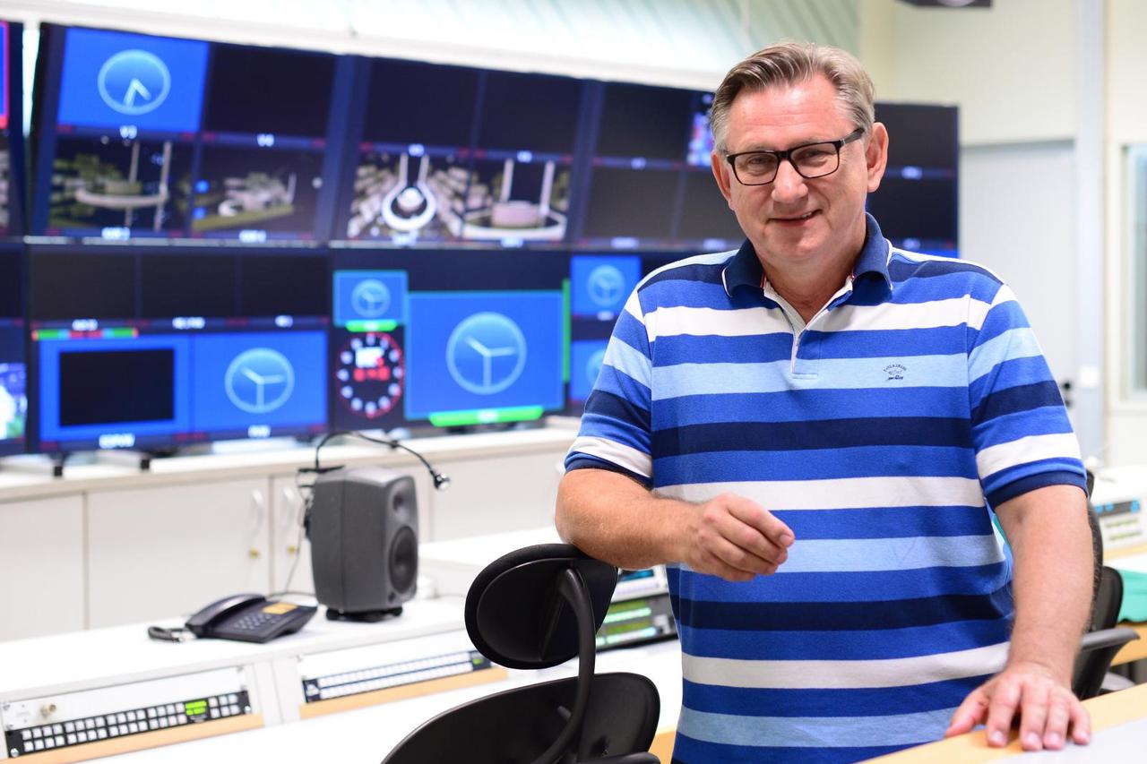 Branko Uvodić, urednik i voditelj emisije Lijepom našom