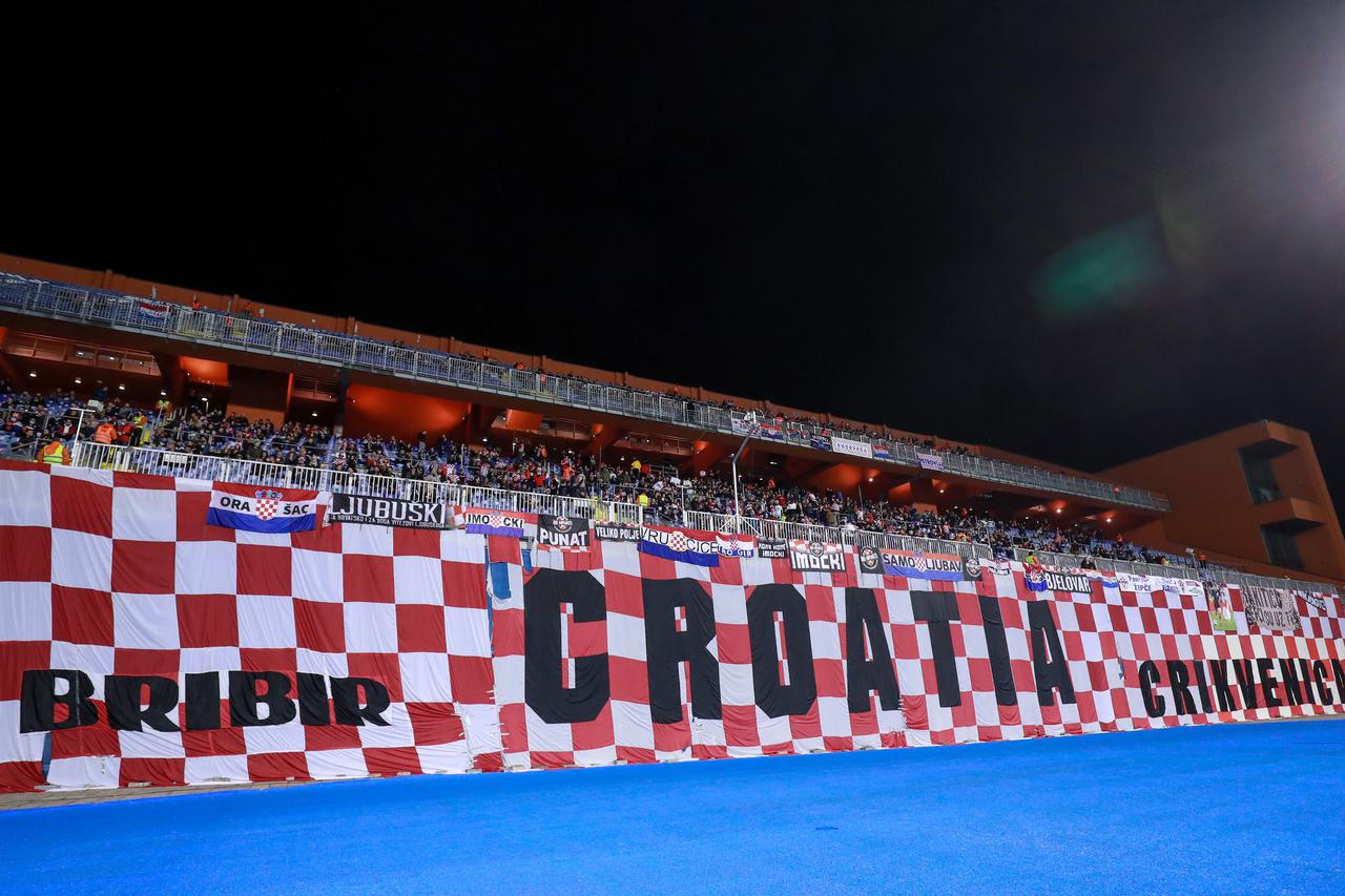 Zagrijavanje nogometaša Hrvatske i Francuske uoči početka utakmice