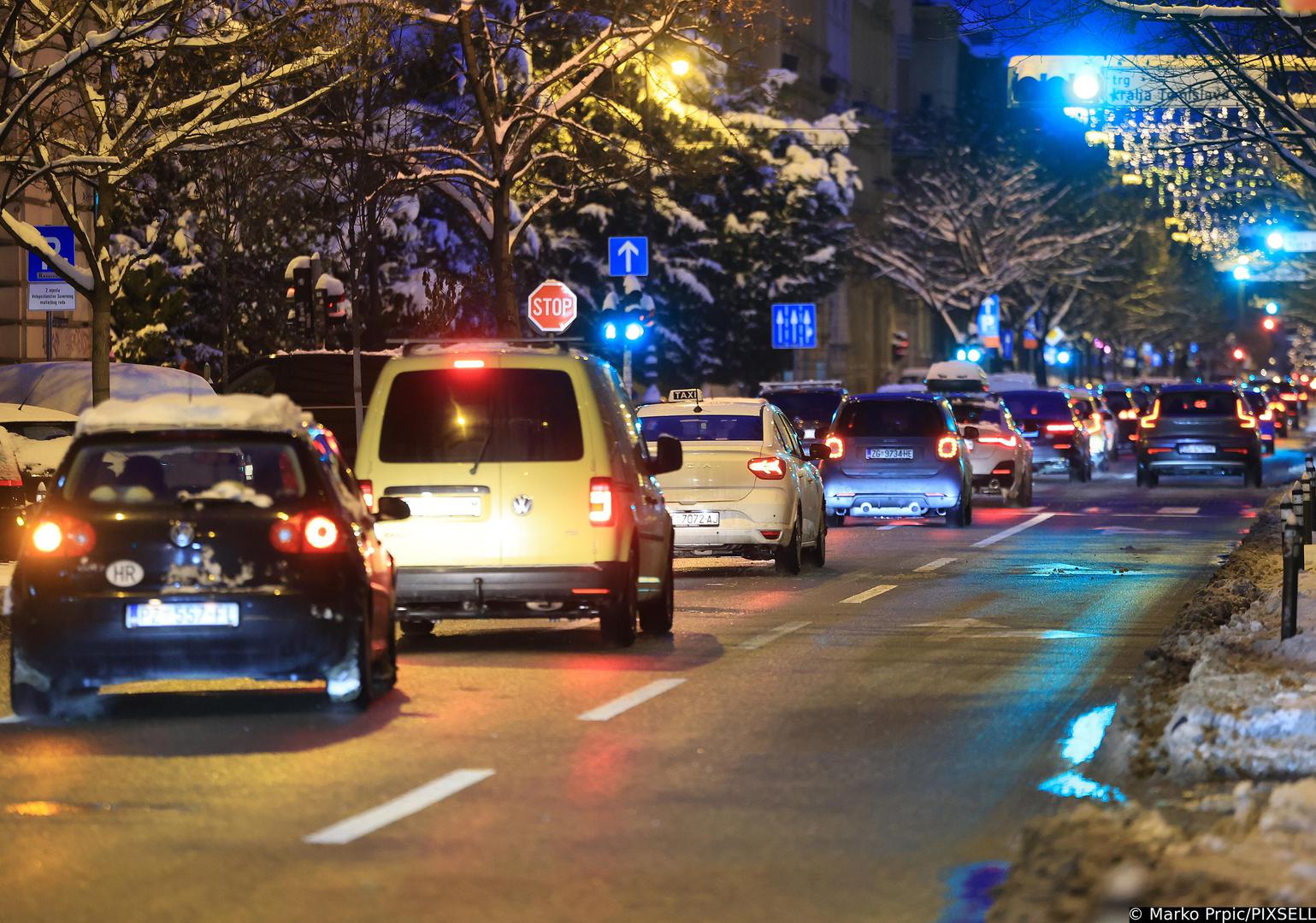 Tijekom noći s utorka na srijedu došlo je do prestanka padalina, pa je i čišćenje promenica bilo lakše.
