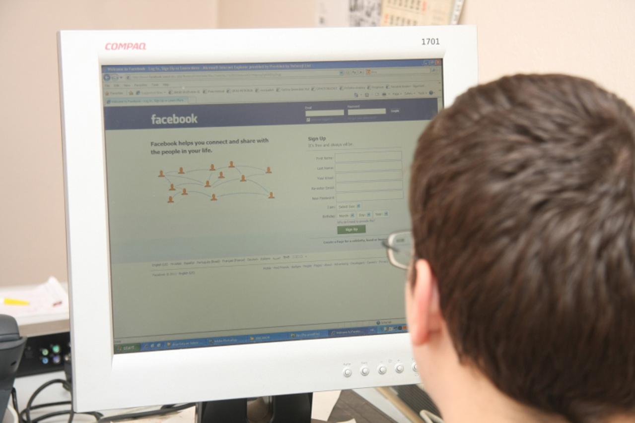 '08.04.2011. Karlovac - Ilustracija za facebook kriminal. Photo: Kristina Stedul Fabac/PIXSELL'