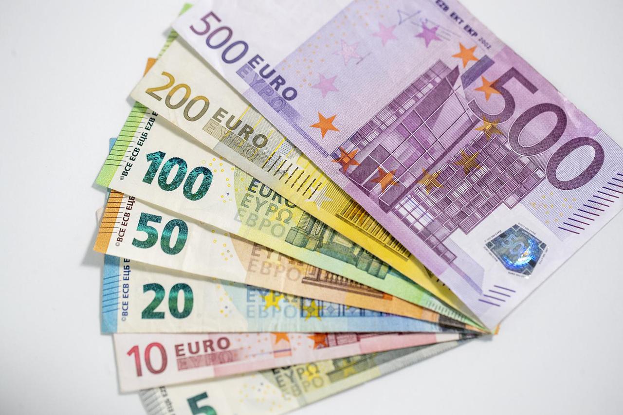 Hrvatska od 1. siječnja 2023. uvodi euro