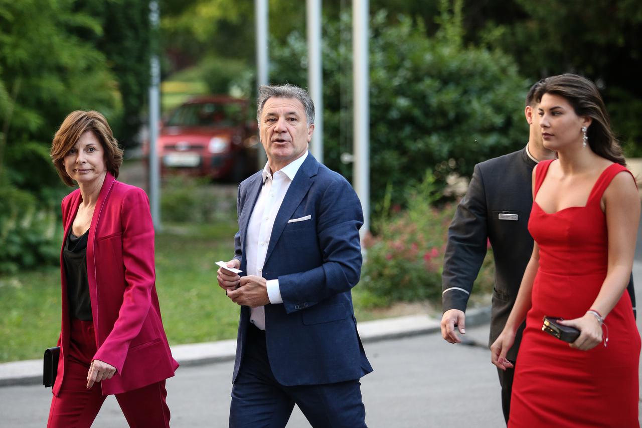 Zagreb: Uzvanici dolaze u hotel Westin na svadbenu ve?eru Matea Kova?i?a i Izabel Andrijani?