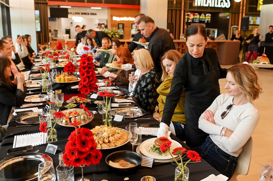 Arena Centar Food Court