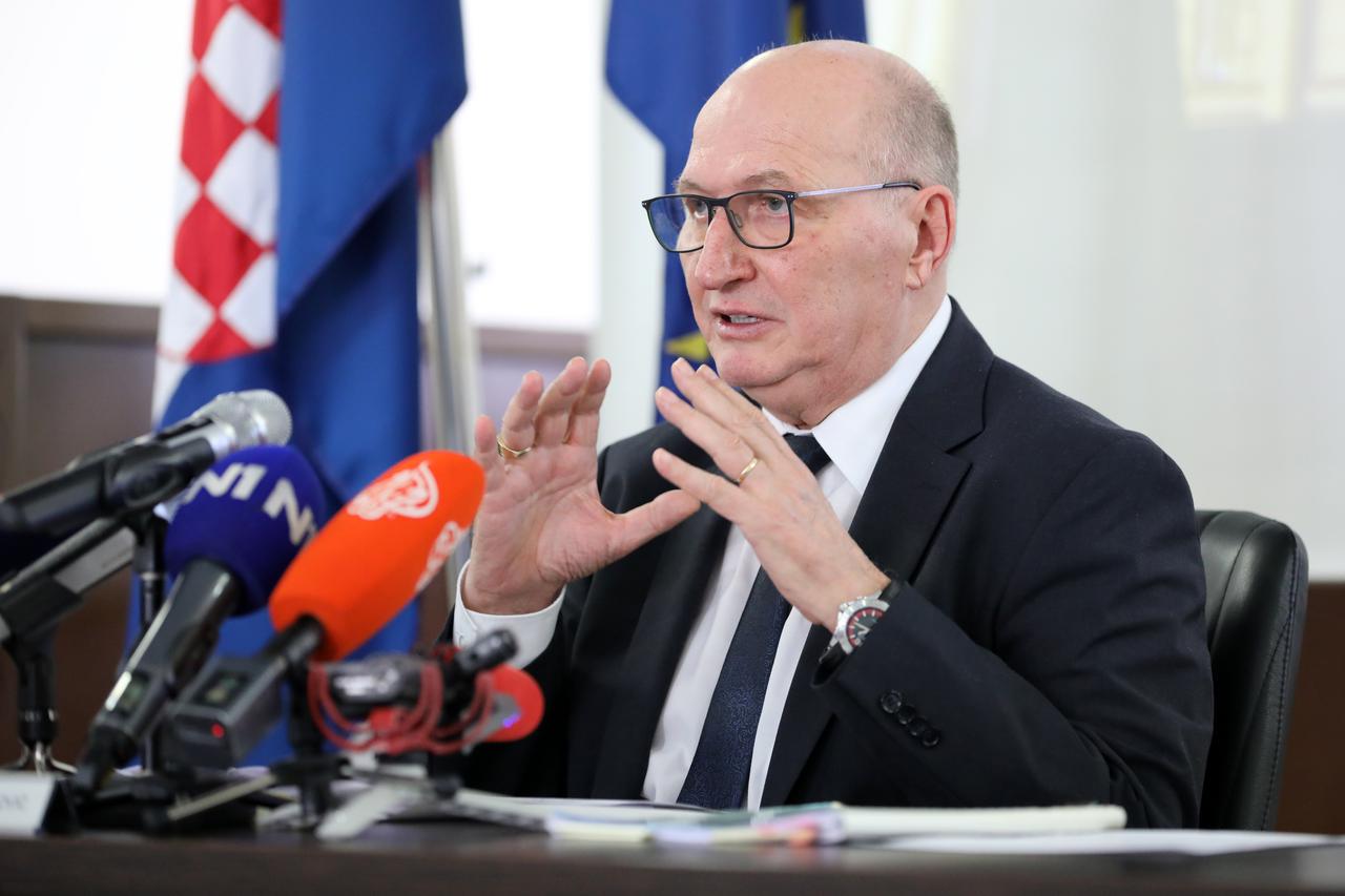 Ustavni sud odlučio: Zabrana rada nedjeljom ostaje na snazi 