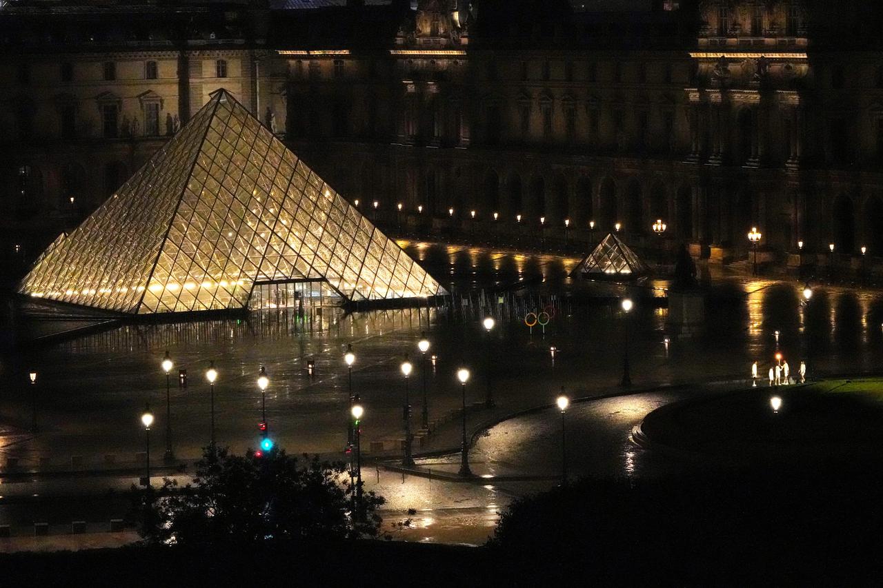 Louvre
