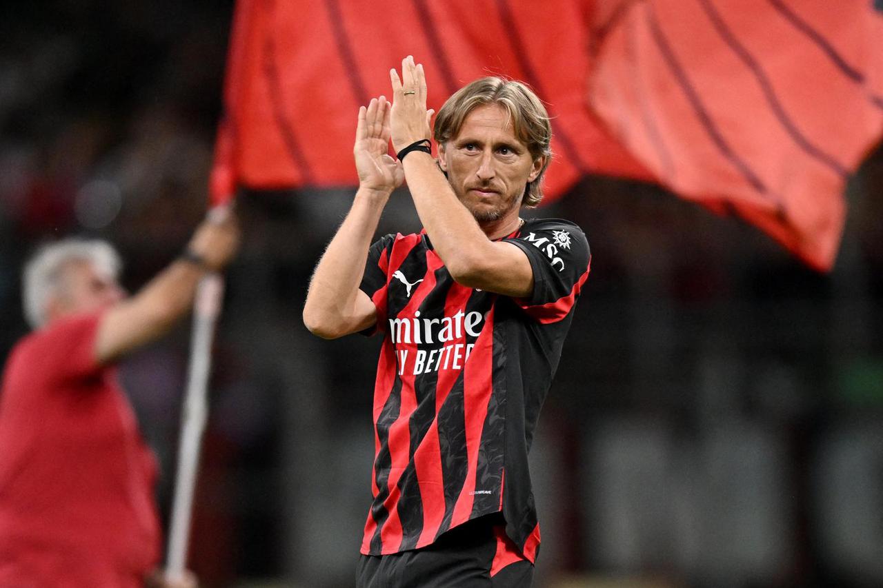 Coppa Italia - AC Milan v Bari