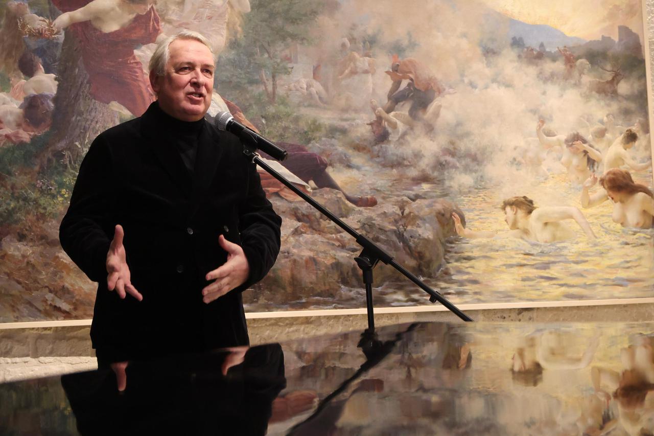 Split: Izložba “Između snova i jave” u staroj gradskoj vijećnici