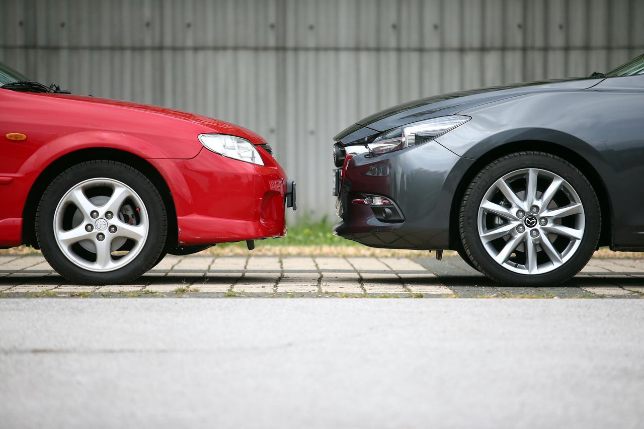 Mazda 323F i Mazda 3