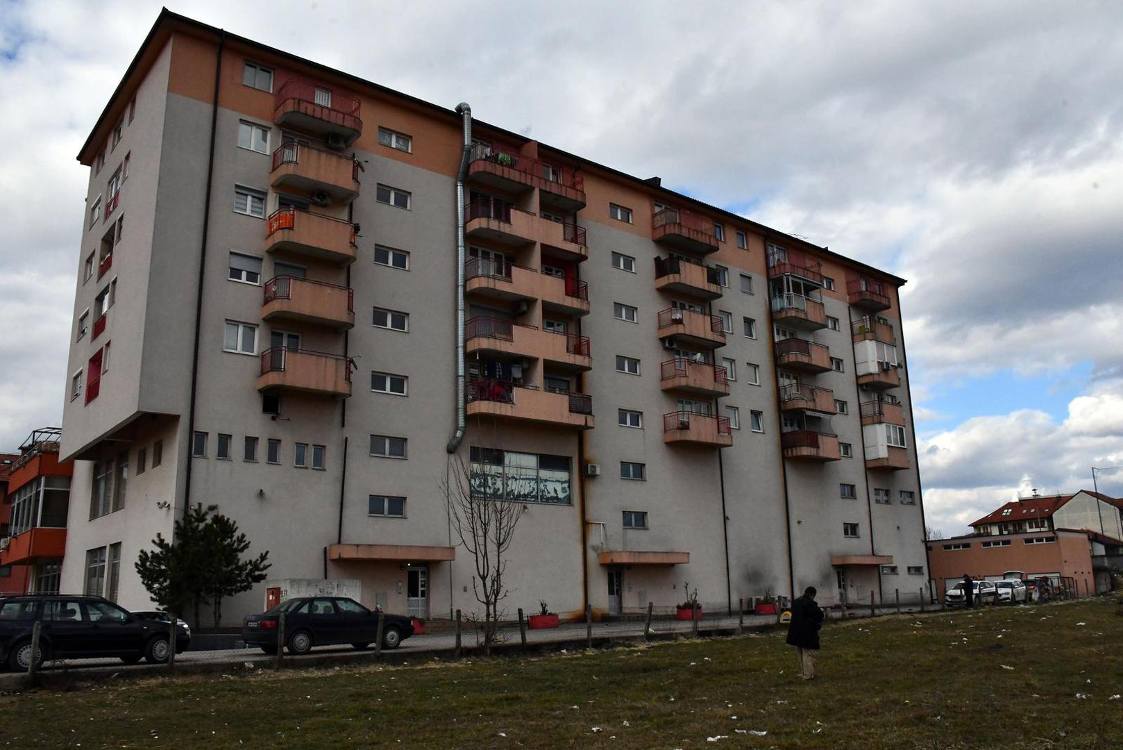 13.02.2025., Kalesija - Dvostruko ubojstvo u obiteljskom stanu u Kalesiji. Muskarac ubio suprugu (37) i sina (13). Photo: Ivica Galovic/PIXSELL