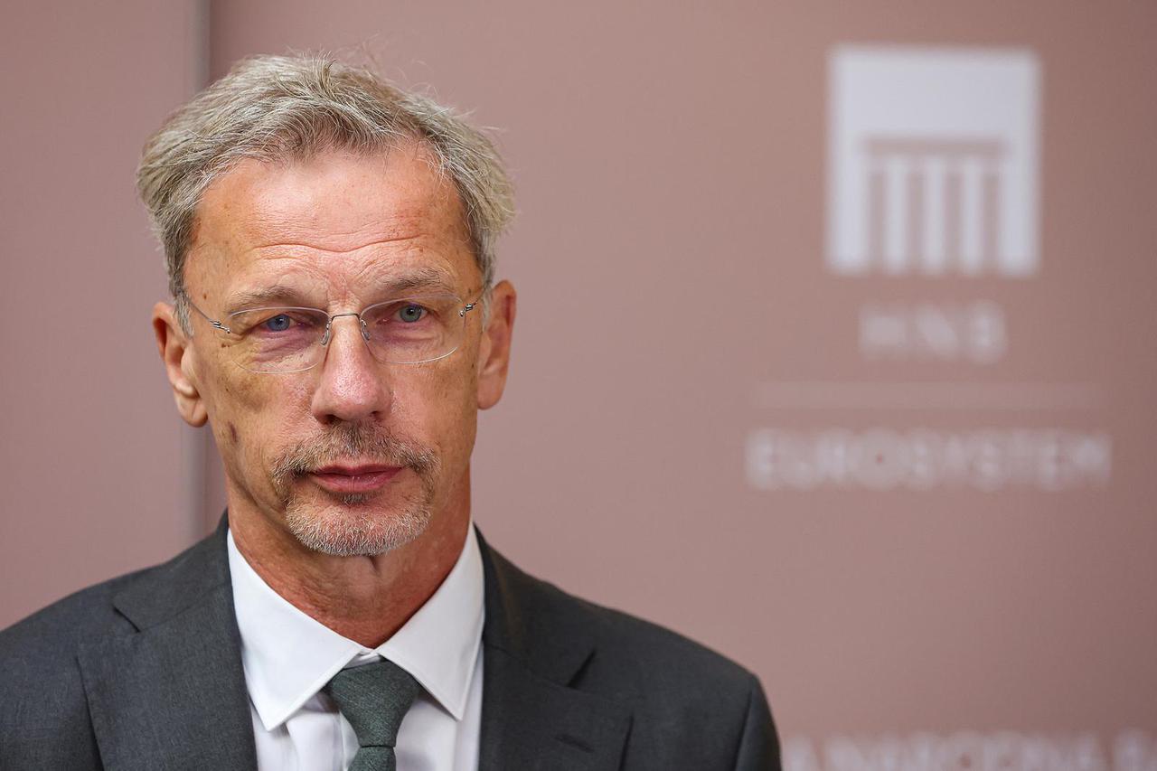 Zagreb: Teresa Czerwinska i Boris Vujčić održali konferenciju za medije