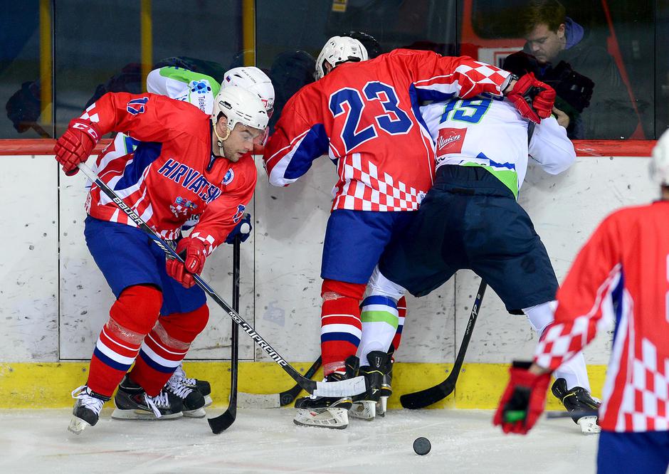 Zagreb: Hokej na ledu, prijateljska utakmica, Hrvatska - Slovenija