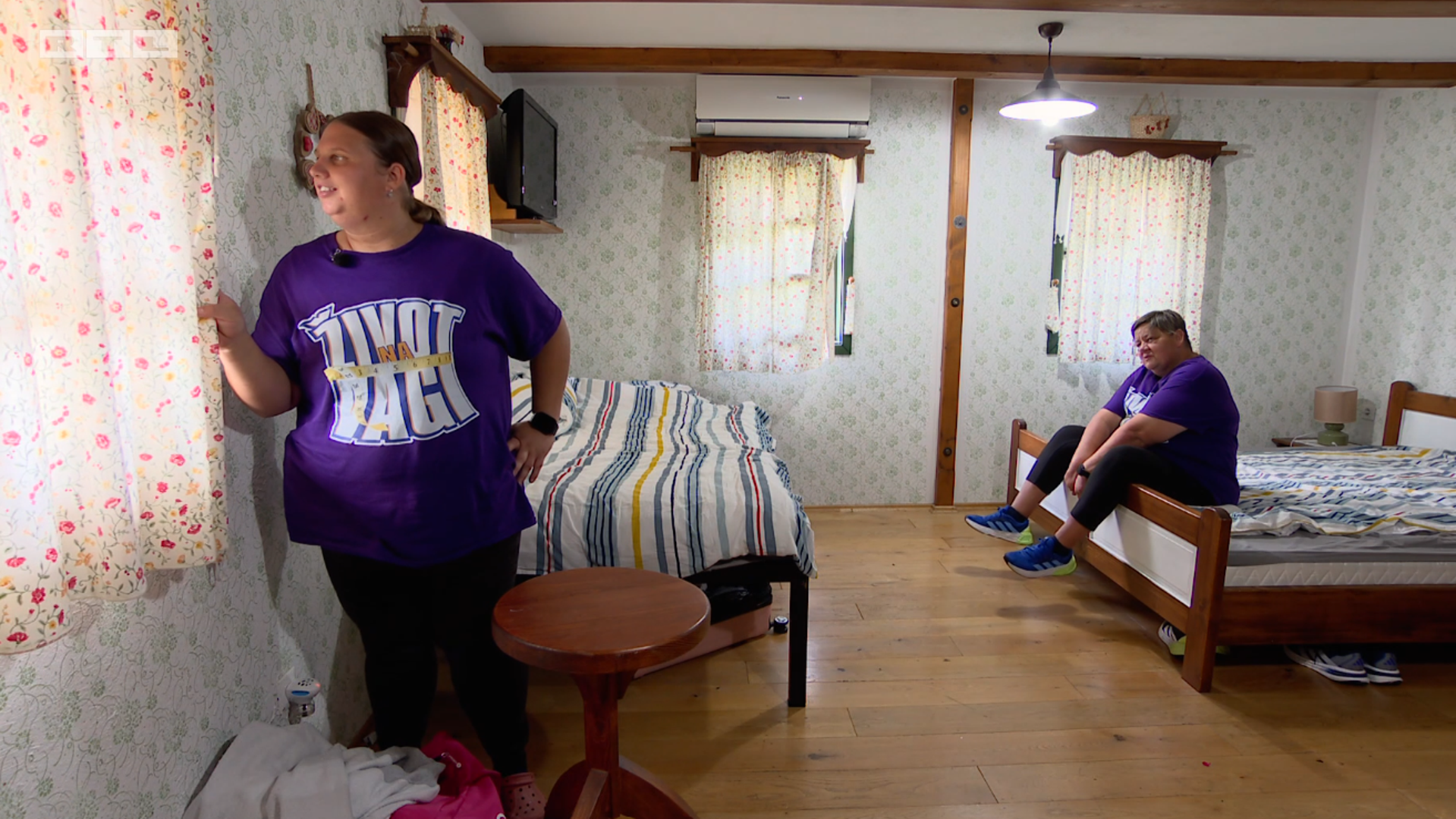 Svoj napredak i svakodnevne trenutke redovito dijeli s pratiteljima na društvenim mrežama, gdje je ostala jedna od najomiljenijih sudionica. 