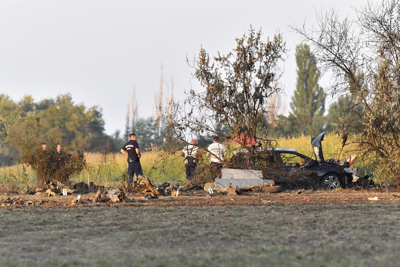 Srušio se avion u Ma?arskoj na aeromitingu, poginuli otac i sin