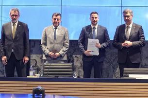 Za gradnju pet školskih dvorana bespovratnih osam milijuna €