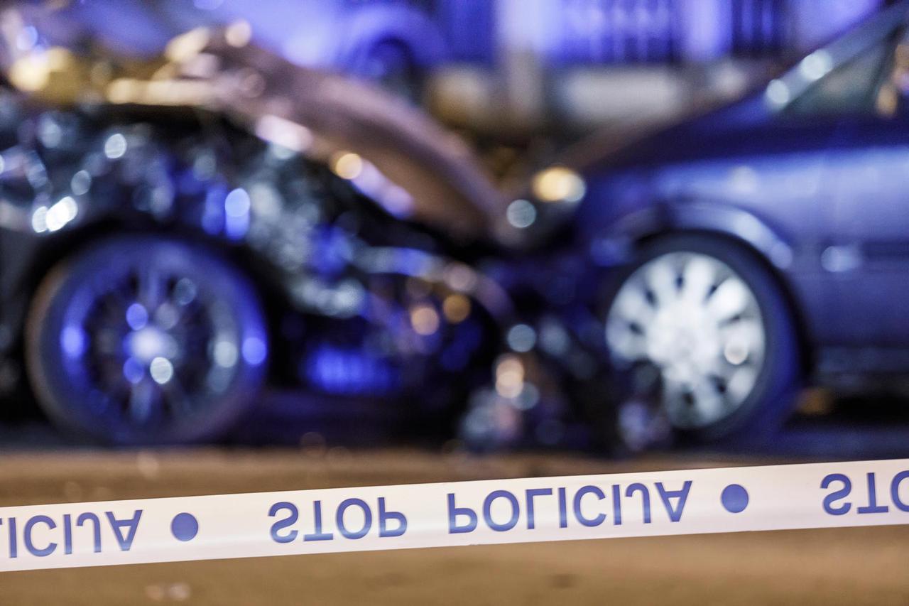 Nekoliko ljudi ozlijeđeno u sudaru više automobila u Sesvetama