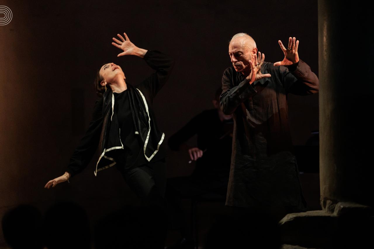 Ansambl Dialogos "Arijadna živi"