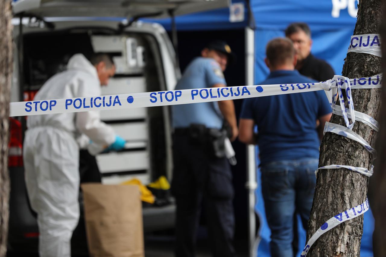 Zagreb: Očevid u Trnju gdje je na parkiralištu pronađen mrtav muškarac