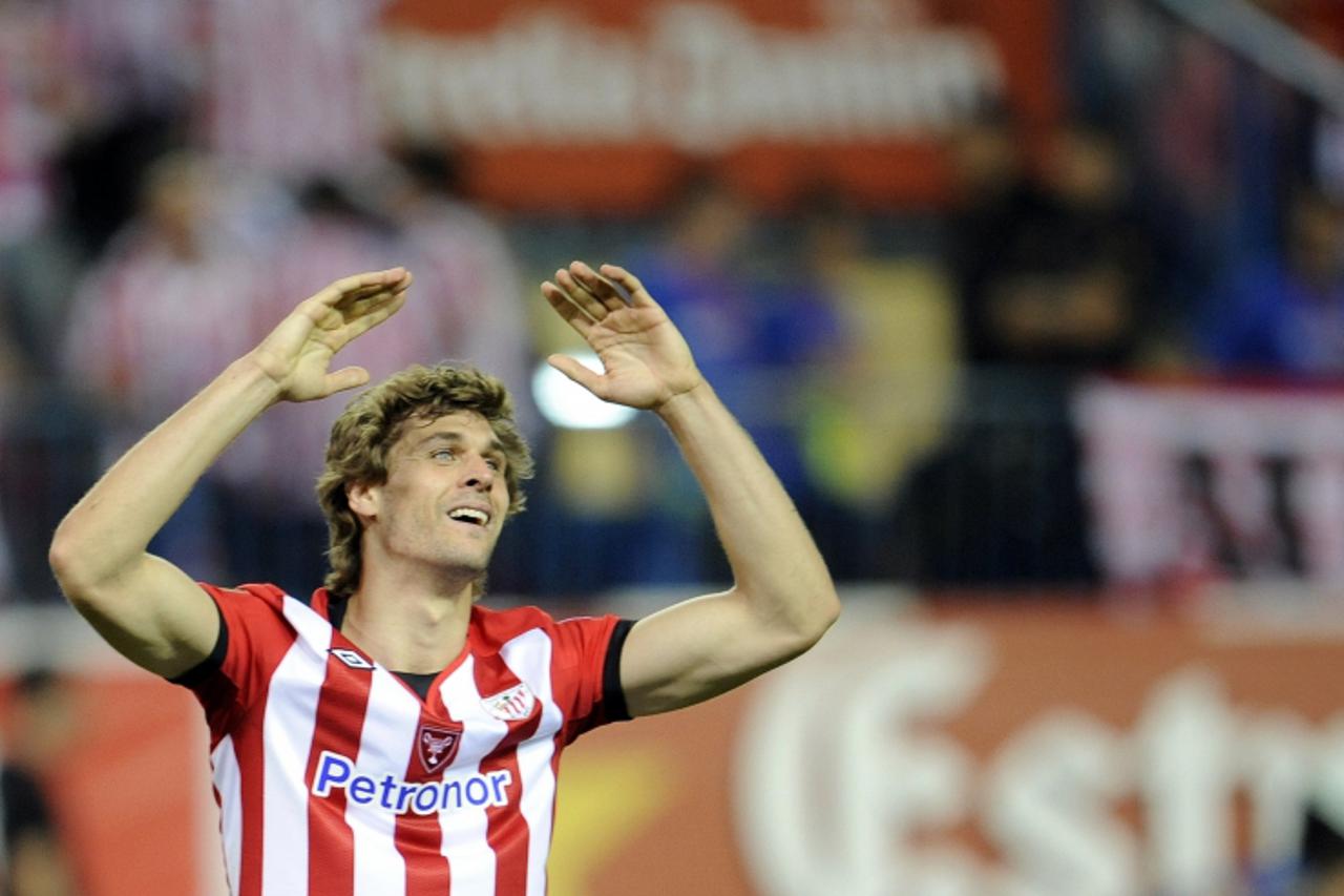 'Athletic Bilbao\'s forward Fernando Llorente reacts during the Spanish King\'s Cup final football match between Athletic Bilbao and Barcelona, at the Vicente Calderon stadium, in Madrid on May 25, 20