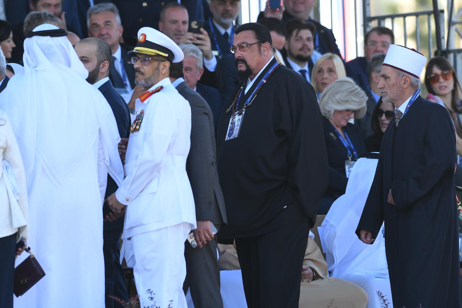 Na paradi je sudjelovalo oko 10.000 pripadnika Vojske Srbije s oko 2.500 jedinica naoružanja i vojne opreme. 