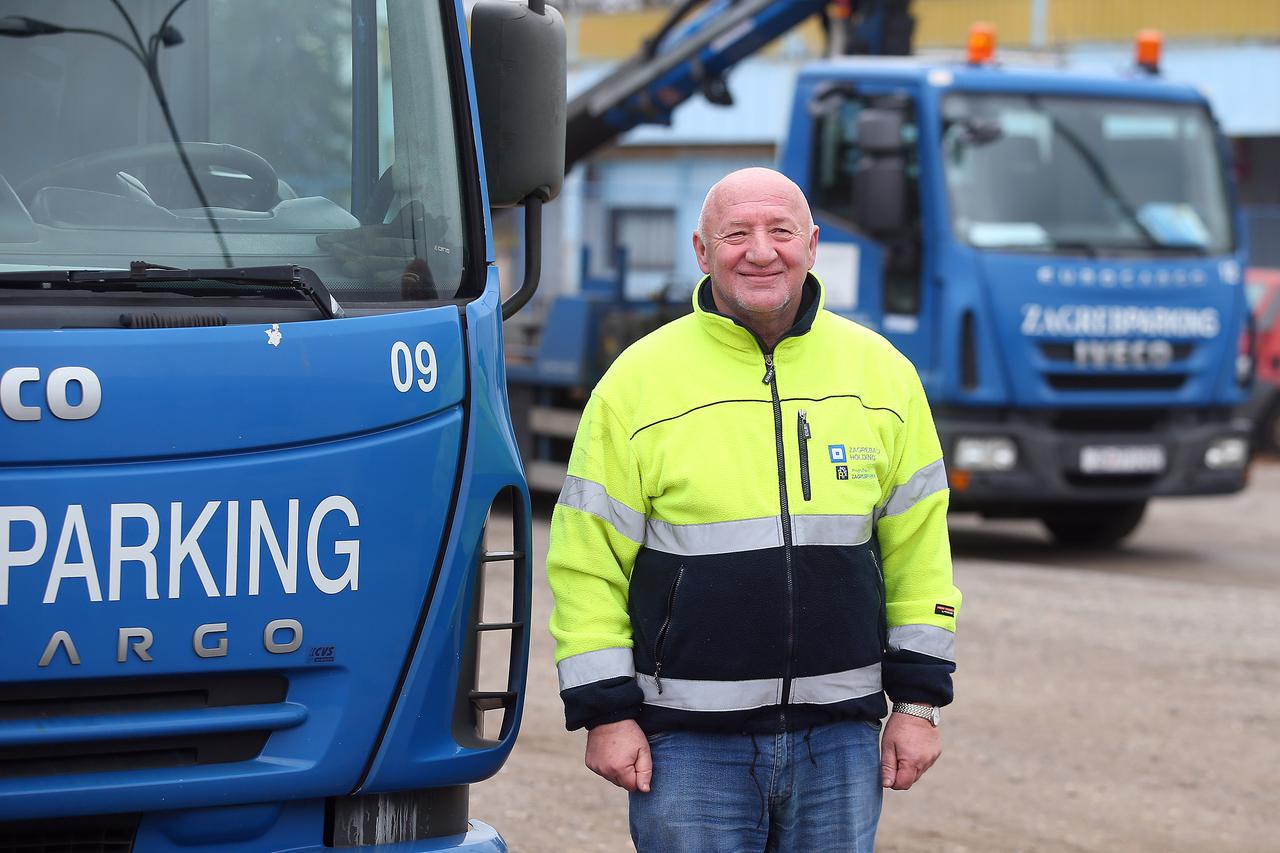 09.12.2015.,Zagreb - Mirko Zivkovic, najstariji kontrolor parkiranja u Zagrebparkingu.  Photo: Jurica Galoic/PIXSELL 