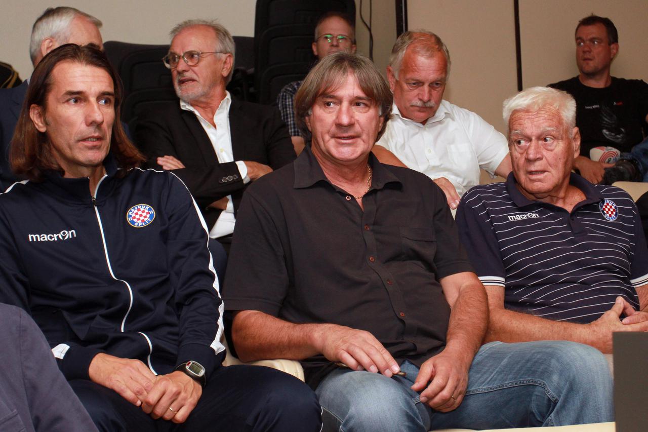 Split: Brojni prijatelji oprostili se od legende Hajduka Dragana Holcera