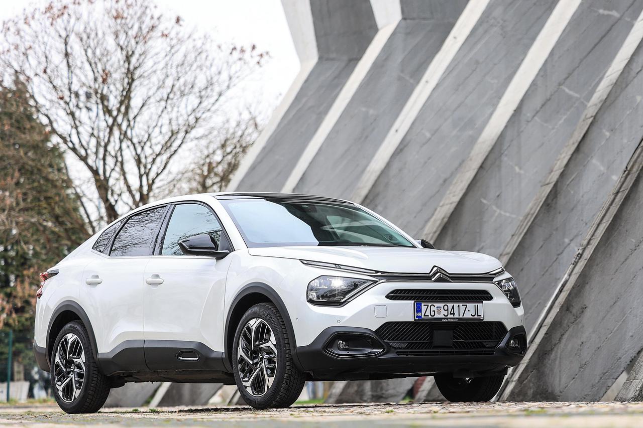 Zagreb: Test automobila Citroen C4X