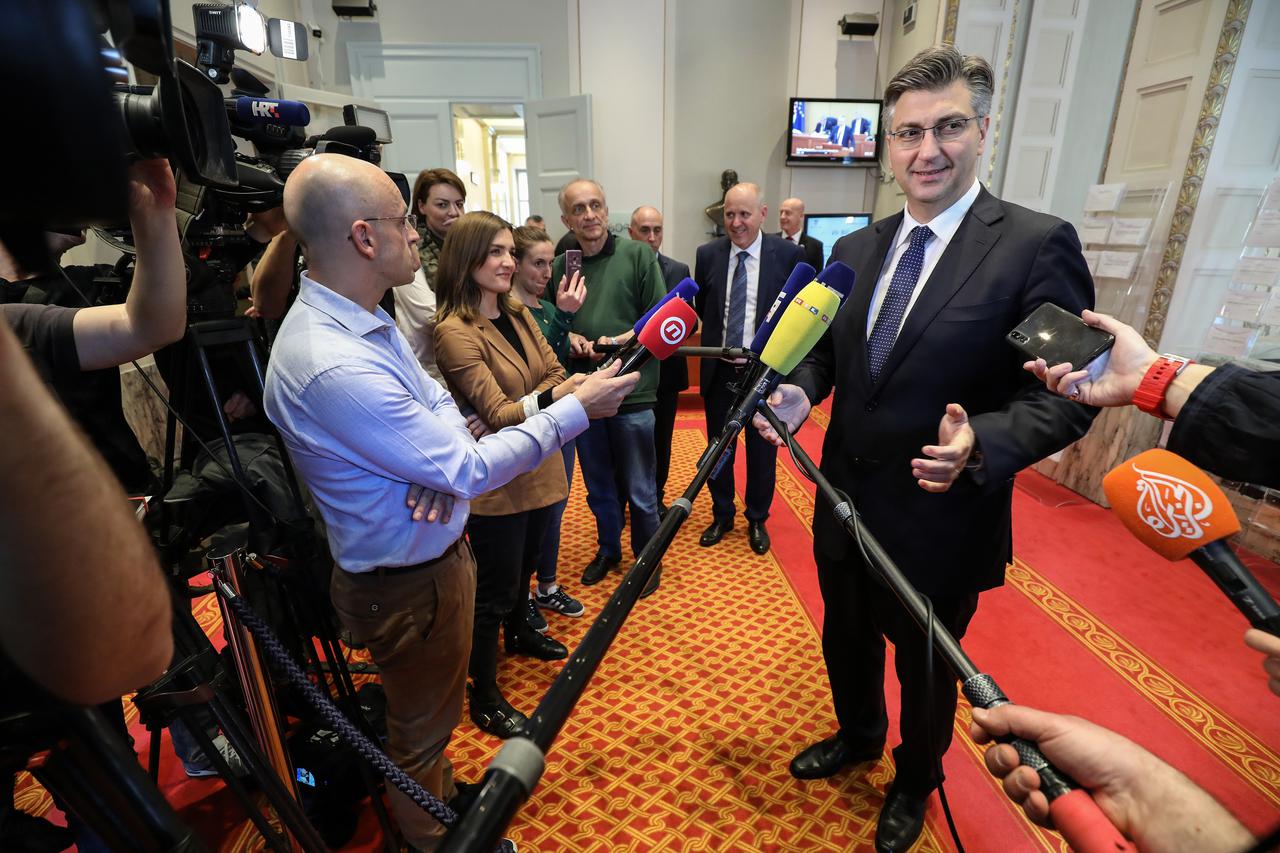 Andrej Plenković daje izjavu