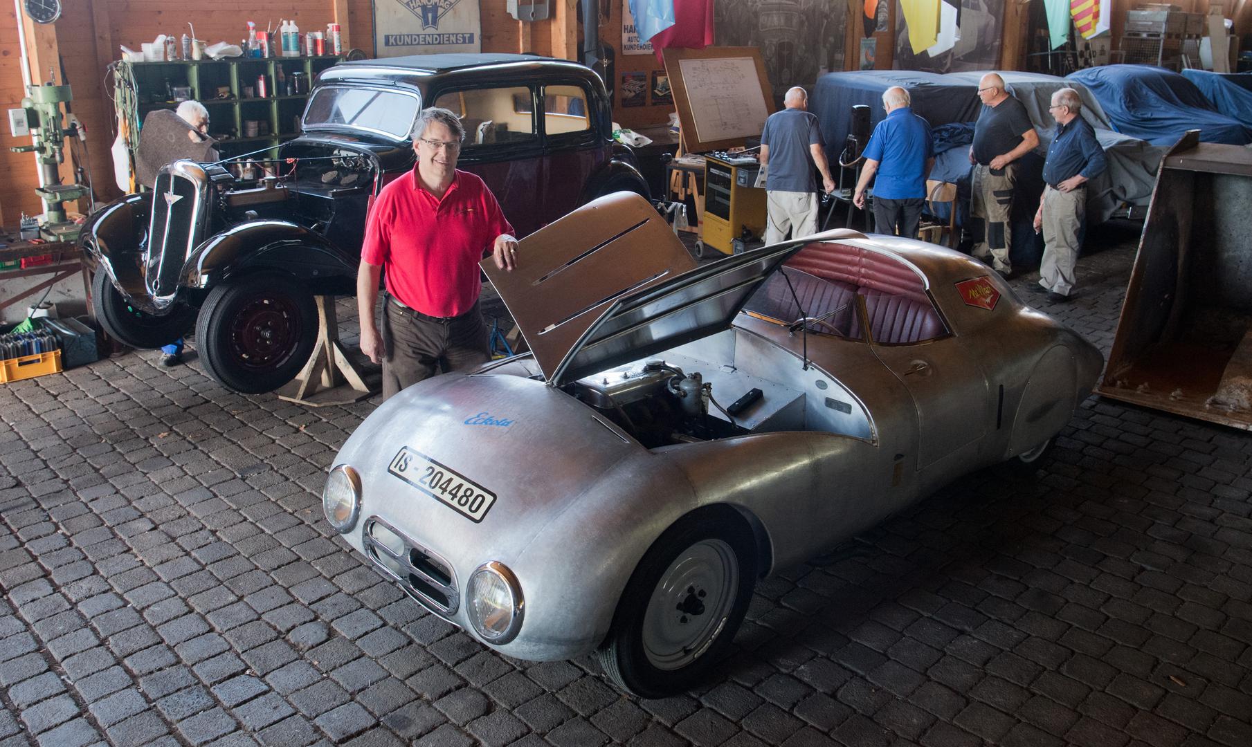 Auto je 1939. godine postavio rekord za dizelaše dosegnuvši brzinu od 165 km/h.