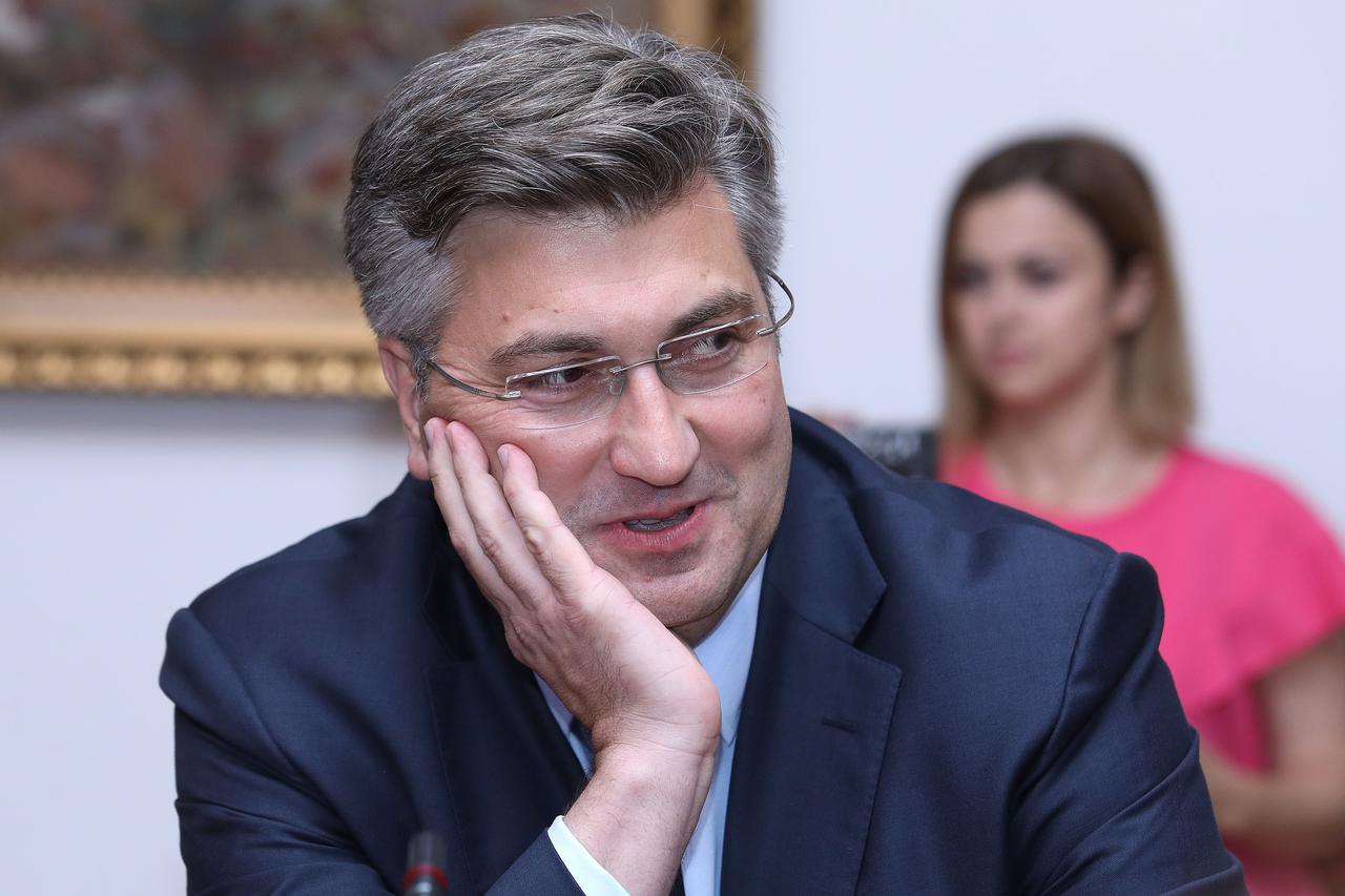 Na Odbor za Ustav stigao i Andrej Plenković