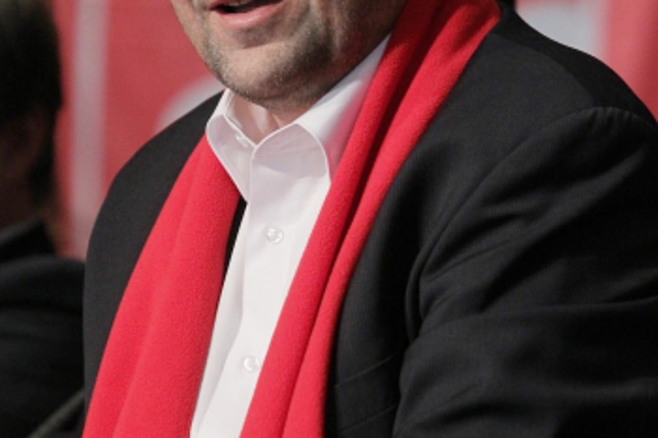 '16.12.2012., Koprivnica - Izvjestajna skupstina SDP-a Koprivnicko-krizevacke zupanije na kojoj je govor odrzao i premijer Zoran Milanovic. Zamjenik ministrice socijalne politike i mladih Darko Ledins