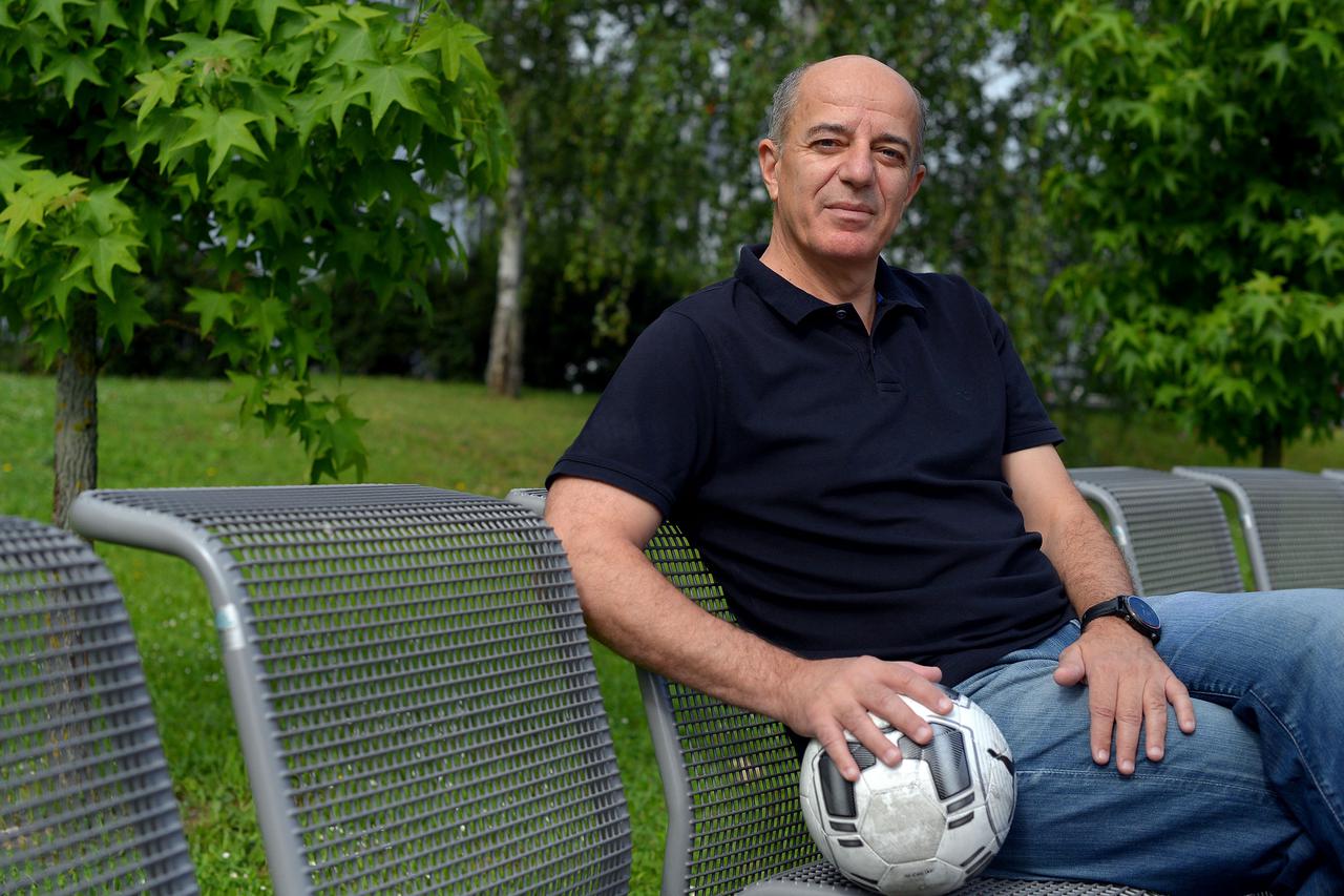 Drago Ćosić