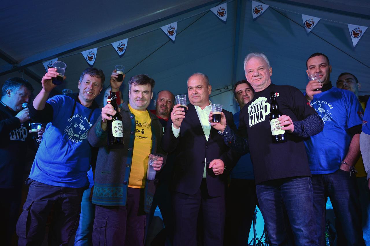 19.11.2015. Slavonski Brod - Na prvom Brodskom festivalu piva predstavljeno specijalno Katarinsko pivo pivara Marija Bosnjaka. Photo: Ivica Galovic/PIXSELL