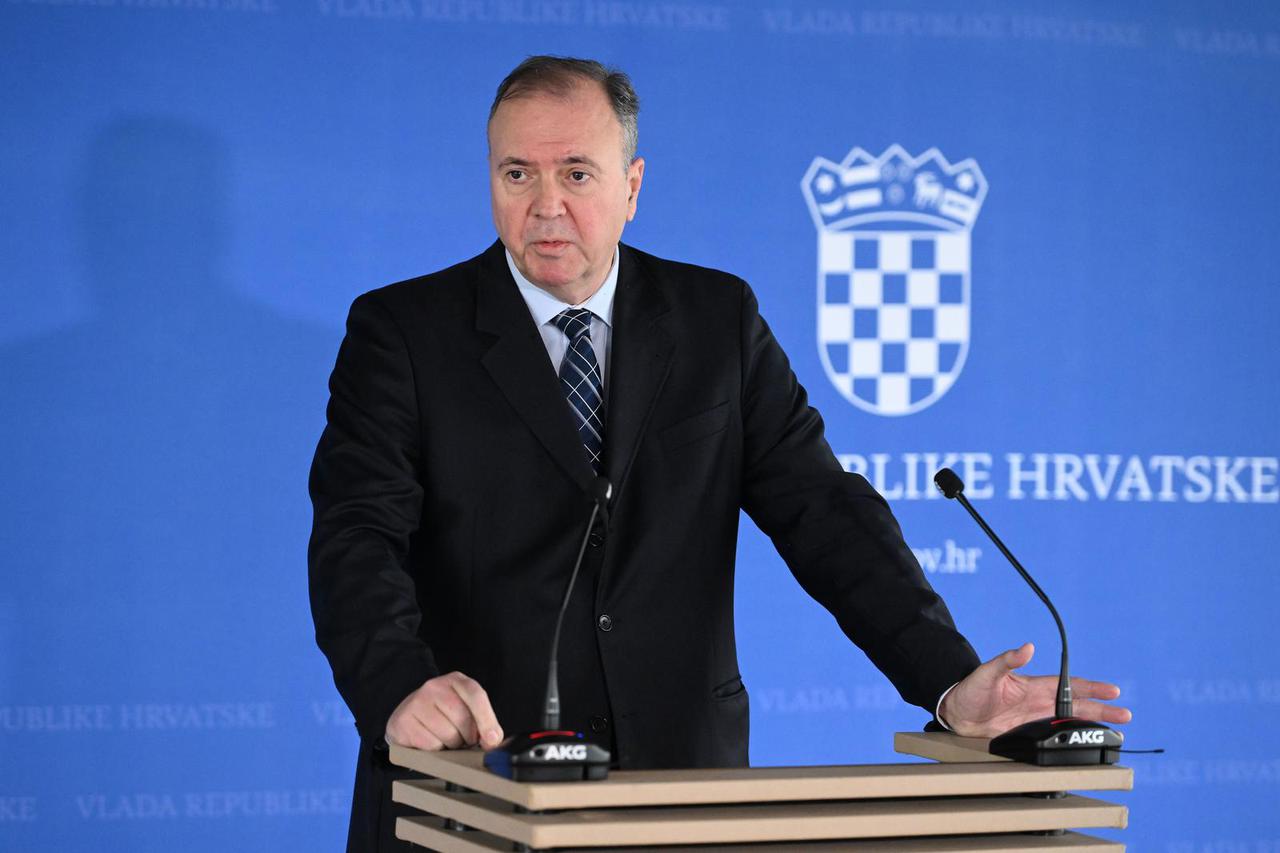 Zagreb: Frano Matešić obratio se medijima nakon sjednice Vlade