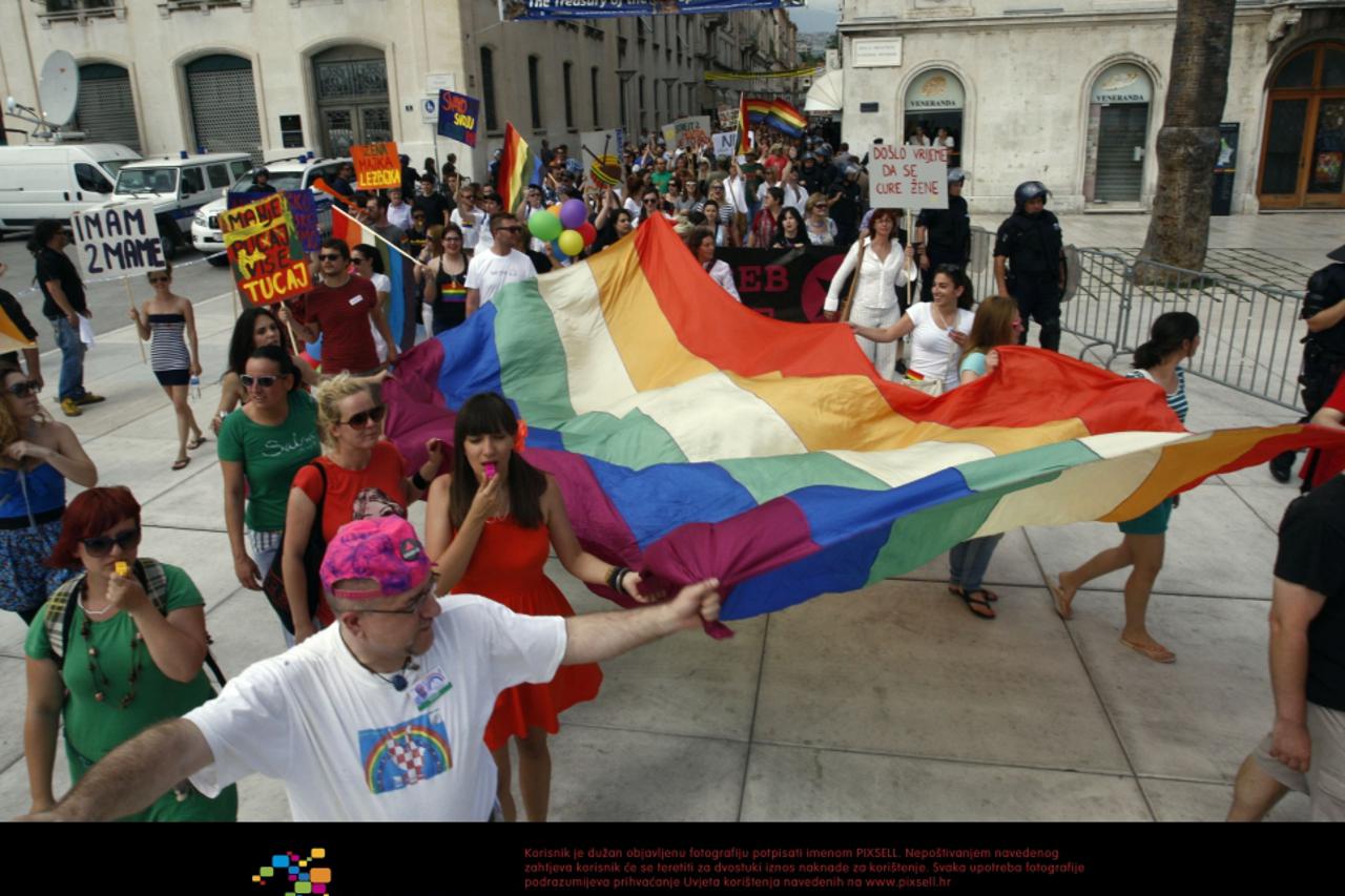 2. Split Pride (1)