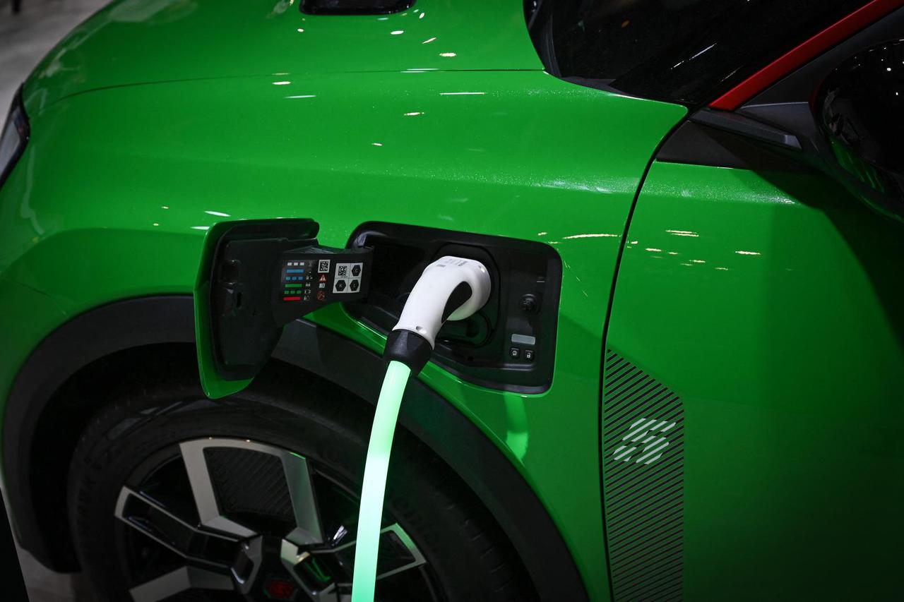 Električni automobili na Svjetskom sajmu automobila u Parizu 2024.