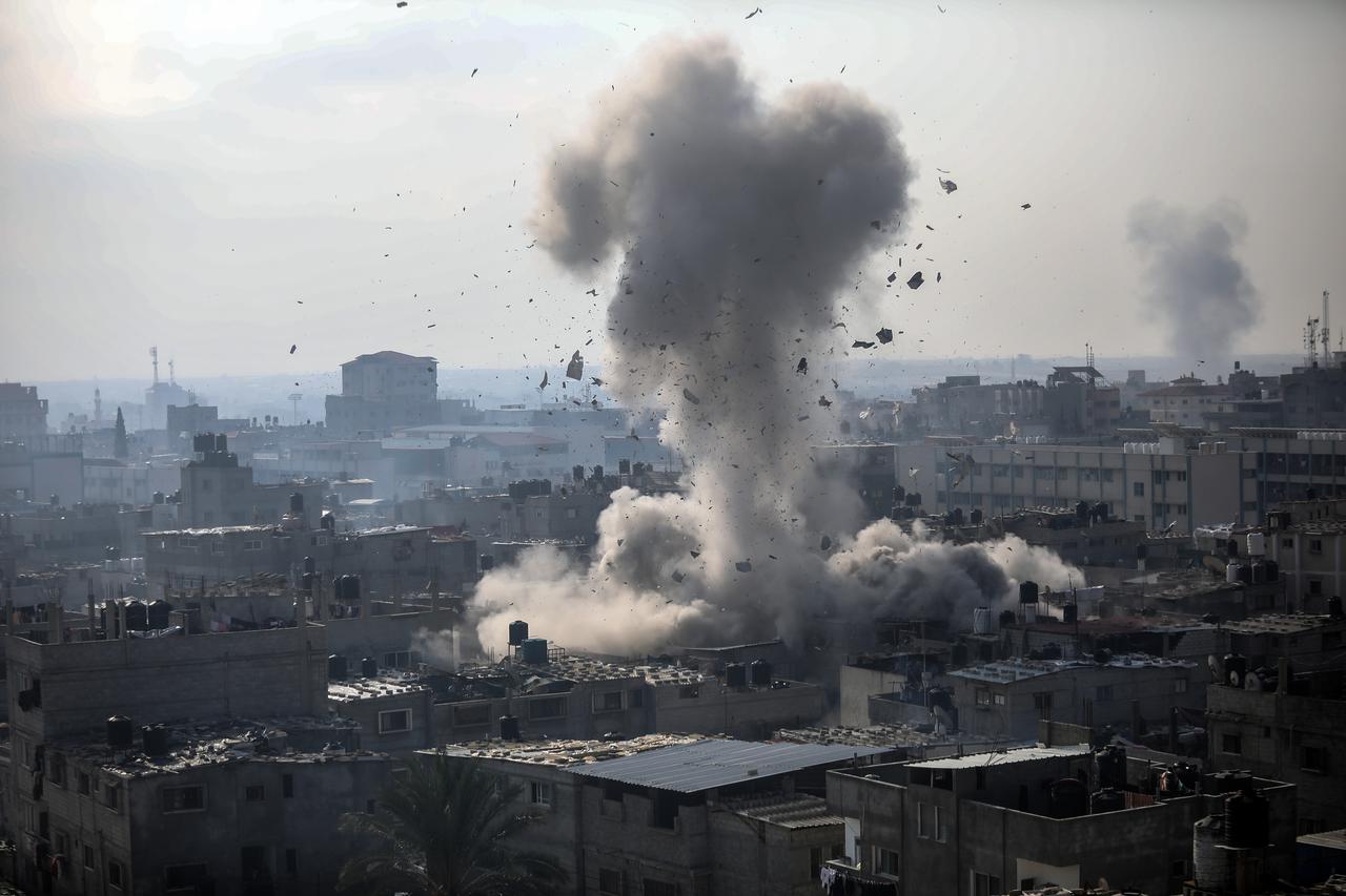 Izrael nastavlja s bombardiranjem Gaze nakon završetka sedmodnevnog prekida vatre
