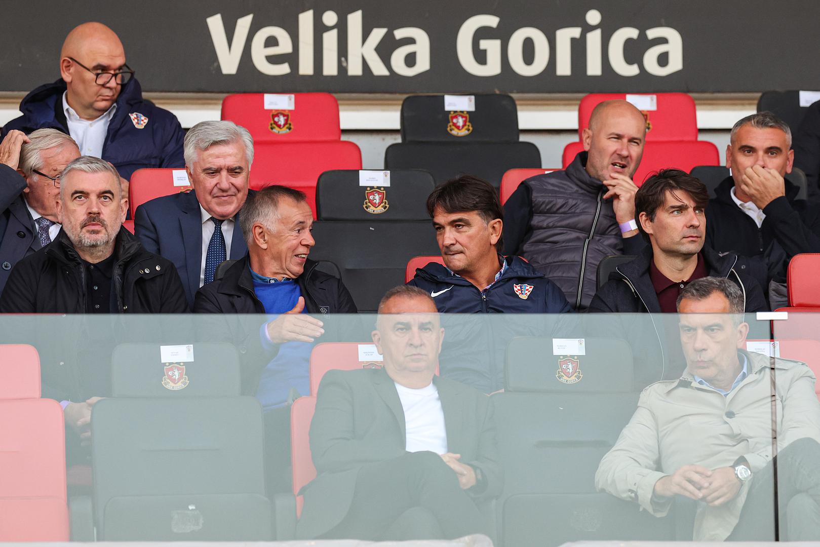 Utakmicu je pratio u društvu tehničkog direktor seniorske i U.21 reprezentacije Stipe Pletikosa, poznatog trenera Nikole Jurčevića i pomoćnika iz reprezentacije Vedrana Ćorluke.