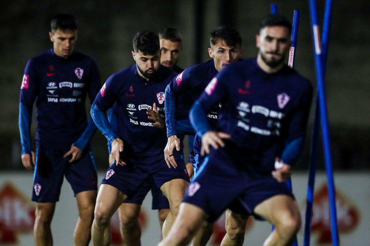 Zagreb: Trening nogometne reprezentacije na terenu Hitrec Kacijan