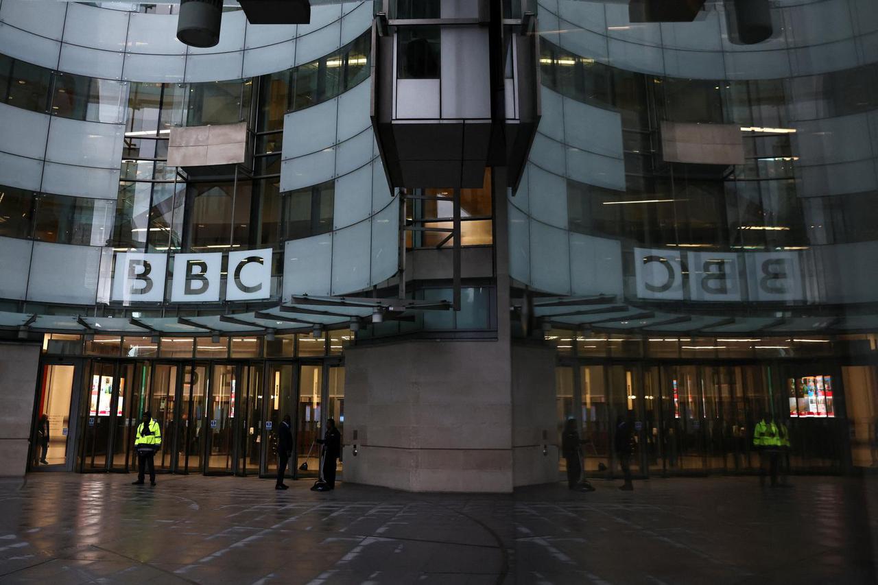 Director General of BBC Tim Davie and Chief Executive of BBC News Deborah Turness resign following criticism over Trump documentary edit